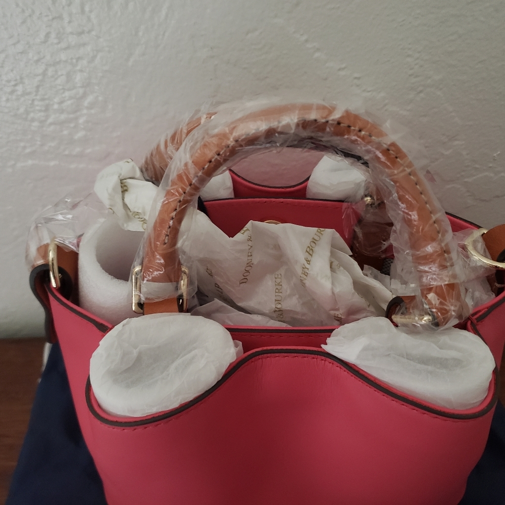 Dooney & Bourke Set - Picture 4 of 11